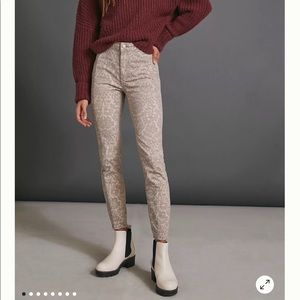 NWT Anthropologie Pilcro flocked high rise legging